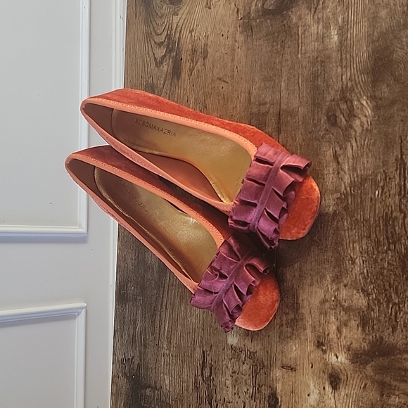 BCBGMAXAZRIA Vintage small heel orange and purple